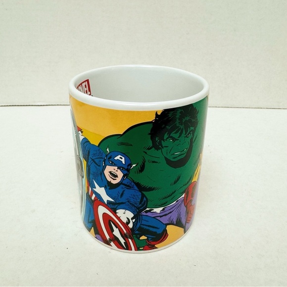 MARVEL - The Avengers Mug - Picture 2 of 5
